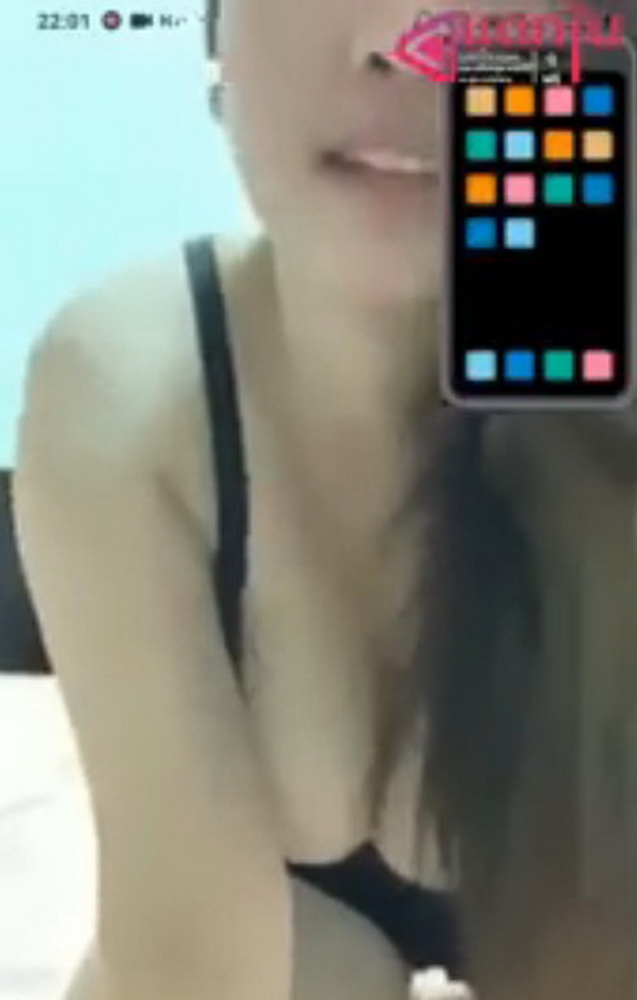 คลิปหลุดคอลเสียวน้องมี่ callplay สาวอวบอ้วนนมใหญ่ถอดเสื้อผ้าโชว์หุ่นน่าเย็ด